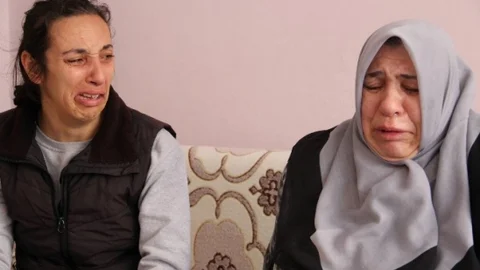 (Özel Haber) Bağırsakları Dışarı Çıkan Kadın Ameliyat Olmazsa Ölecek