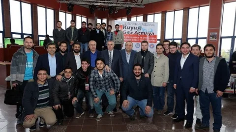 Başkan Toçoğlu ‘Kampüs'ten Afrika'ya 1 Kuyu 1 Göz Açma' Standını Gezdi