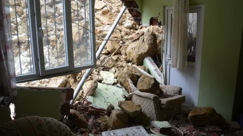 Toprak Kayması Az Daha Öldürüyordu