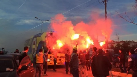 Fenerbahçe Kafilesi Stadyuma Hareket Etti