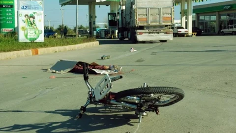 Sabah Yarış Yaparken Jandarmadan Kaçan Mobilet Sürücüsü Öğleden Sonra Kazada Can Verdi