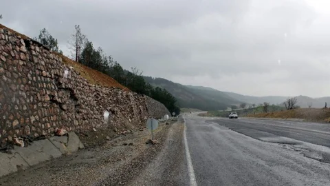 Patlamanın İzleri Hala Silinmedi