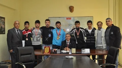 Adanalı İşitme Engelli Sporcuların Atletizmde Başarısı