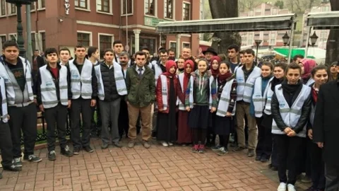 Yaşlılara Saygı Haftası'nda Poşet Taşıma Etkinliği Yapıldı