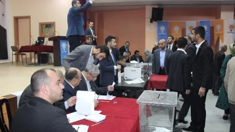 Kilis'te STK'lar Oy Kullanıyor