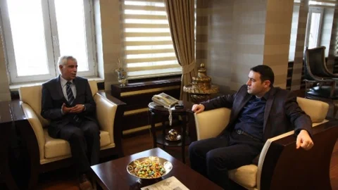 Gazetecilerden Vali Işına Ziyaret