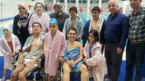 Vali Tuna Ve Eşi Pervin Tuna Başarılı Sporcuların Antrenmanını İzledi