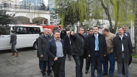 Başkan Genç 3 Nolu Erdoğdu Mahallesinde Esnafı Gezdi