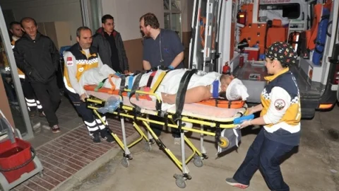 Bursa'da Bir Tir'ın Kırmızı Işıkta Dehşet Saçması Kameraya Böyle Yansıdı