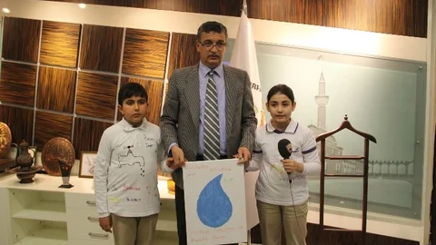 Celalettin Güvenç 'su Damlasını' Resmetti