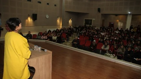 Kocaeli Büyükşehir Belediyesi'nden Aile İçi İletişim Eğitimi