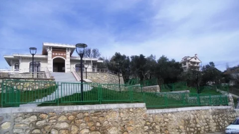 Mahalle Konağı Çevresine Korkuluk