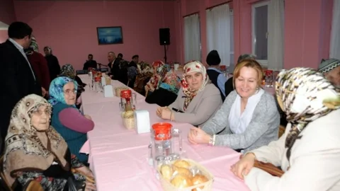 Bilecik Protokol Üyelerinden Yaşlılara Ziyaret