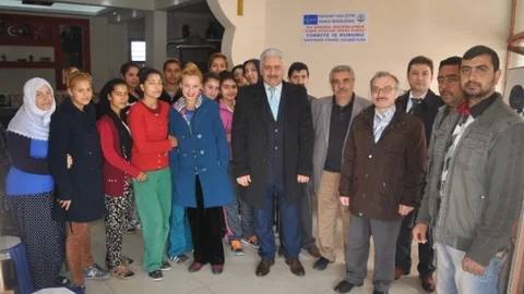 Roman Kadınlara Terzilik Kursu