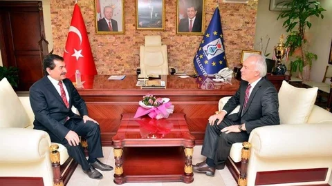 Ahmet Karaaslan'dan Başkan Saraçoğlu'na Veda