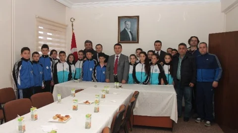 Bölge Birincileri Kaymakamı Ziyaret Etti