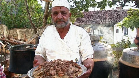 İskilip'te DÜğün Tarihlerini Dolma Ustaları Belirliyor