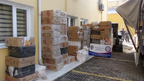 Sakarya'da 208 Bin Paket Kaçak Sigara Ele Geçirildi