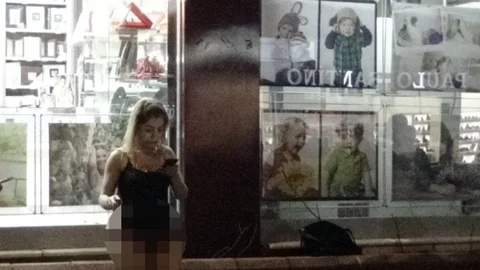 Üzerine Benzin Döken Kadın Kendini Yakmak İstedi