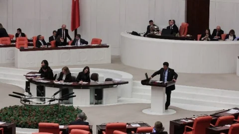 Bakan İslam'dan 'kurban Kesen Çocuklar' Yorumu