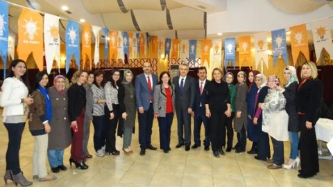 Ak Partili Aday Adayı Turgut AK Parti Demokrasi Tarihinde Bir İlke Daha İmza Attı