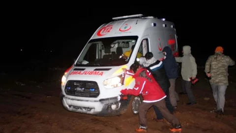 (Özel Haber) Muş'ta Eşekli Kızakla Hasta Kurtarma Operasyonu