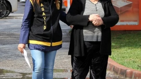 Evinde Fuhuş Yaptıran Yaşlı Kadının 'borç' Bahanesi