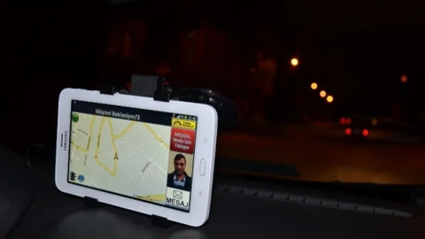 (Özel Haber) 'tek Tık'la Taksi Ayağınızda
