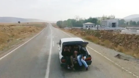 (Özel Haber) Otomobil Bagajında Tehlikeli Yolculuk