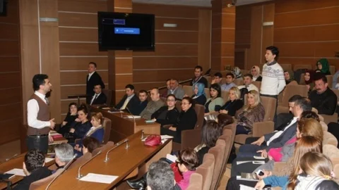 Büyükşehir Personeli Seminerde