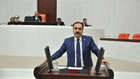 Seçilme Yaşının 18'e İndirilmesi Teklifi