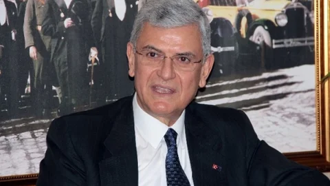 Bakan Bozkır Adana'da Esnafı Gezdi