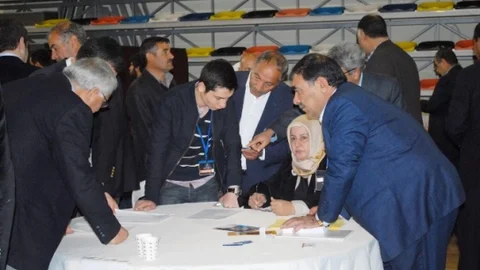 AK Parti Şanlıurfa Milletvekili Aday Adaylarının Belirlenmesi İçin Oylama Başladı