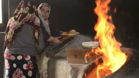 Kadınlar Tandır Üretimine Başladı