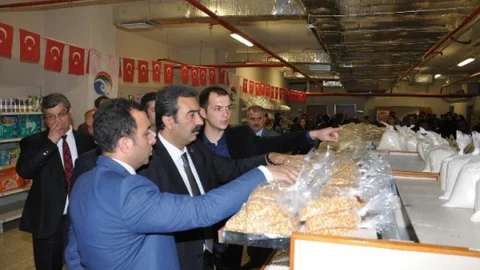 Çukurova'da Yoksullara Gıda Bankası