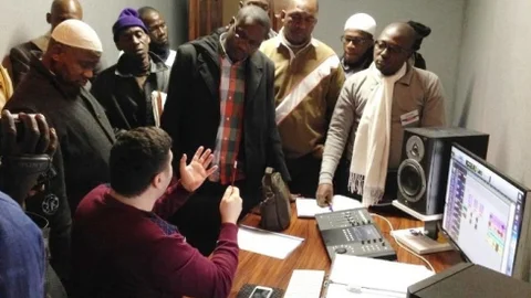 Fildişi Sahilleri Ve Burkina Faso Radyo Personeline Eğitim