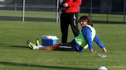 23 Maçta En Fazla Forma Giyen Futbolcu Adem Alkaşi