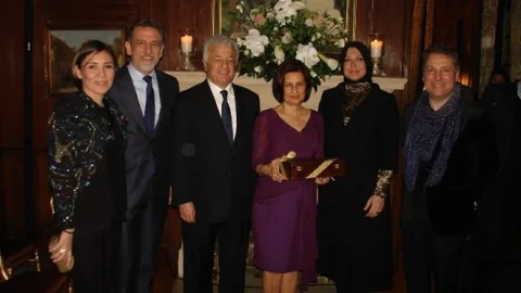 Bursa'dan Paris'e Kumaştan Köprü