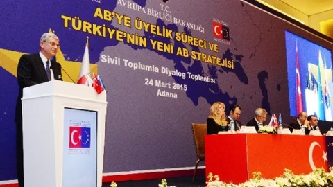 Bakan Bozkır Adana'da