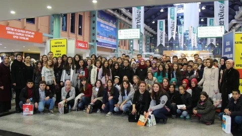 Öğrenciler 'sarıcakaya Kitap Okuyor' Projesi Kasamında Bursa'yı Gezdi