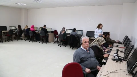 Görme Engellilere Hızlı Klavye Kursu