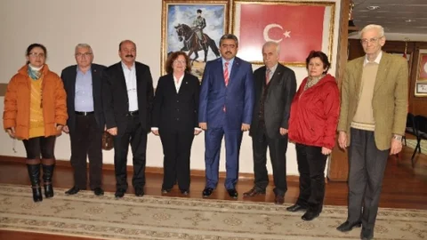 Emekli Ve Yaşlı Sorunları Meclisi Başkan Alıcık'ı Ziyaret Etti