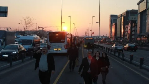 Metrobüs Seferleri Normale Döndü