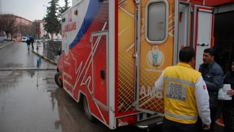 Obez Ambulans Aşırı Kilolu Hastalara Hizmet Vermeye Devam Ediyor
