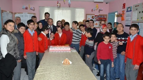 Başkan Üzülmez Down Sendromu Çocukları Unutmadı