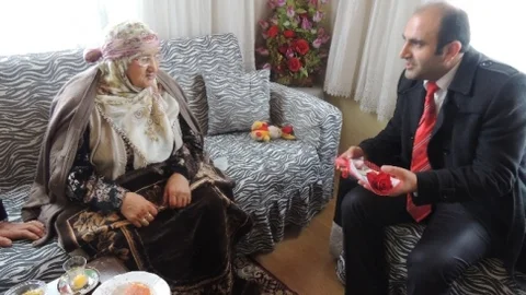 Müdür Zortul'dan Yaşlılara Ziyaret