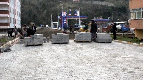 Başkan Ekeş Belediye Çalışmalarını İnceledi