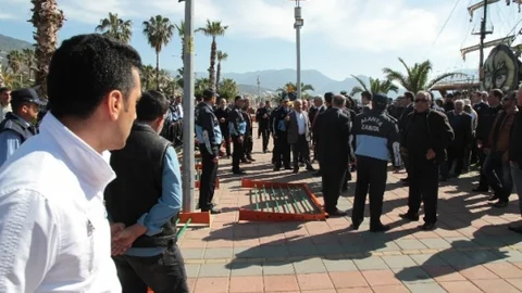 Alanya İskelesi'nde Yıkım Gerginliği