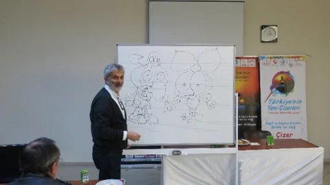 Karikatürist Memecan ”Öğrenciyken Kekemeydim Kendimi Çizerek İfade Etmiştim”