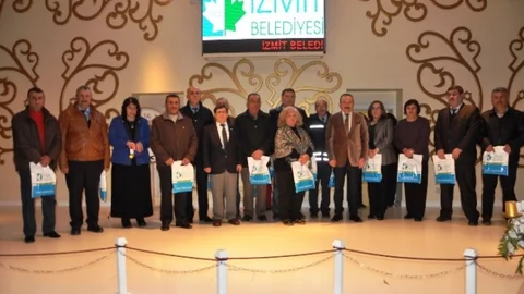 İzmit Belediyesi'nden Personeline Kıdem Yılı Ödülü